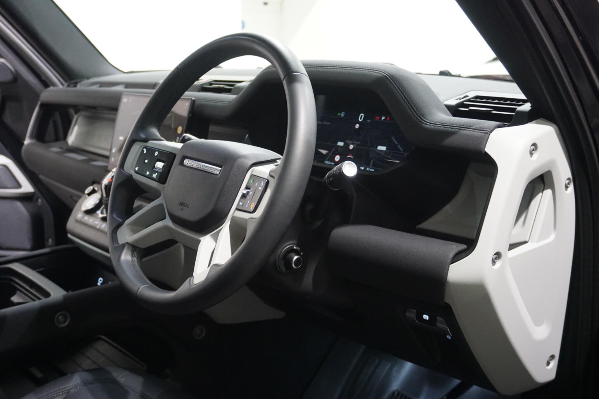 Land Rover Defender 110 3.0 D250 MHEV HSE Hard Top SUV 5dr Diesel Auto 4WD MWB Euro 6 (s/s) (250 ps)